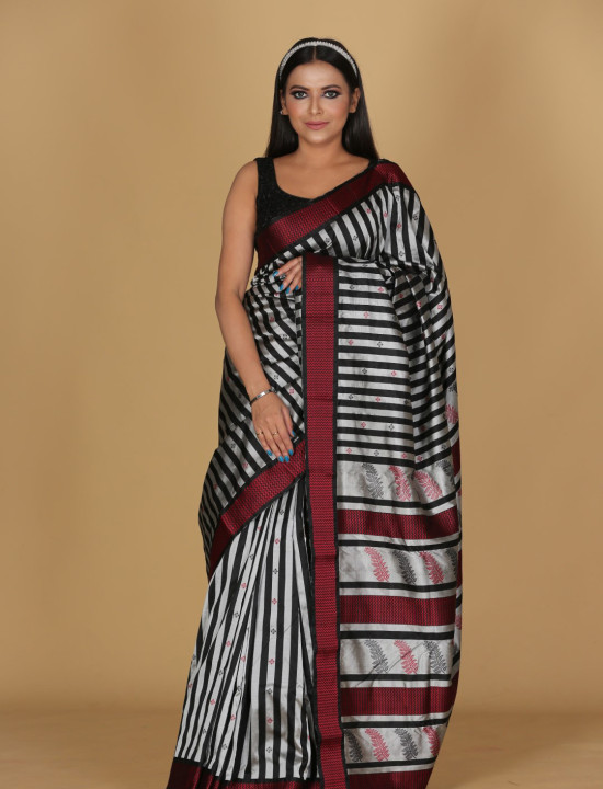 Leaf Design Red, Black, and Silver Toramai Saree with Small Buta Leaf Design Red, Black, and Silver Toramai Saree with Small Buta