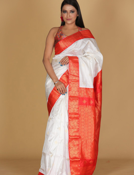 White and Red Saree with White Diamond Buta Design White and Red Saree with White Diamond Buta Design
