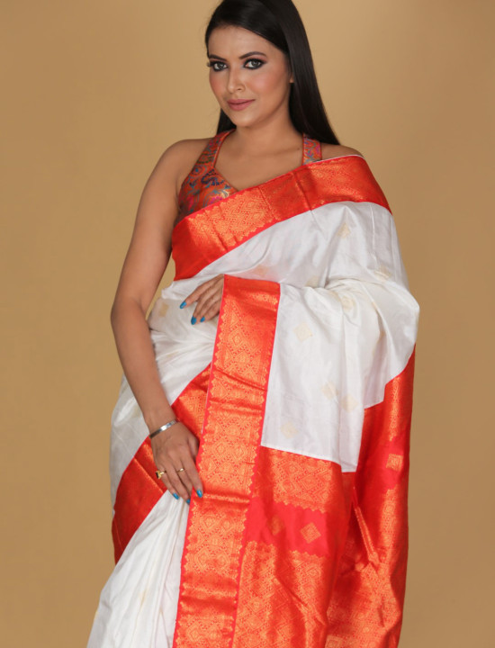 White and Red Saree with White Diamond Buta Design White and Red Saree with White Diamond Buta Design