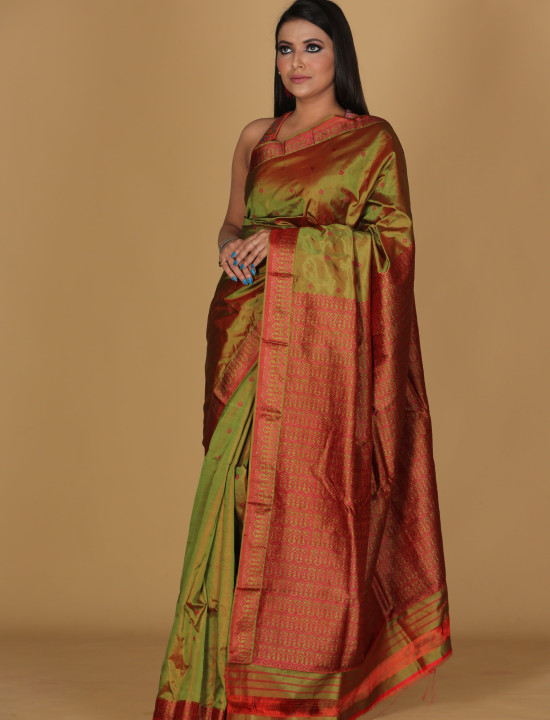 Hawali Design Mehendi Green Saree