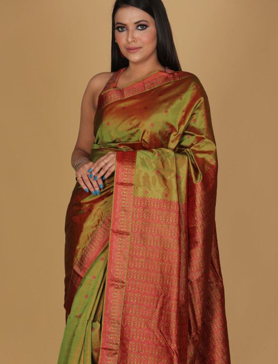 Hawali Design Mehendi Green Saree