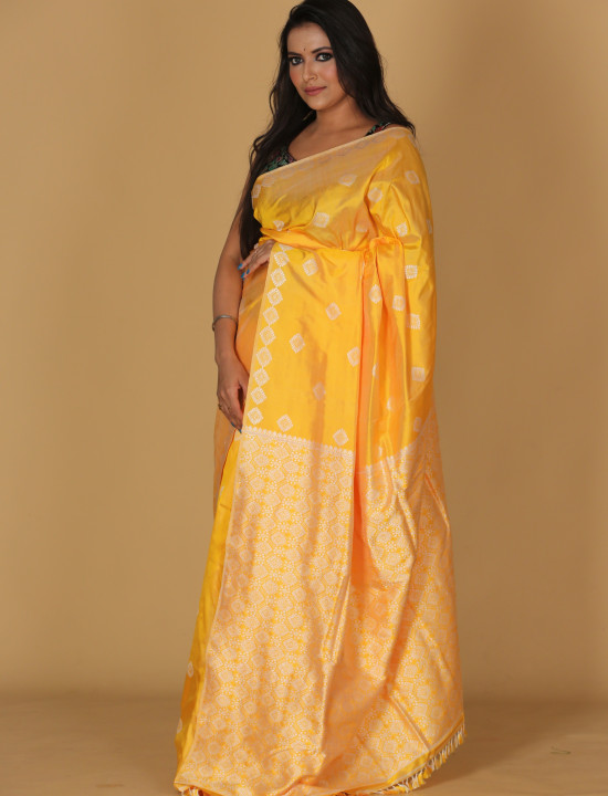 44 Diamond Golden Yellow Saree 44 Diamond Golden Yellow Saree