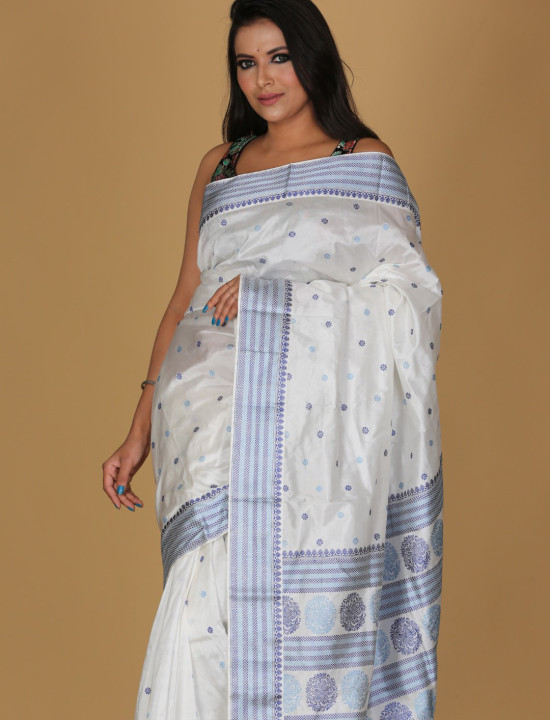 Gol Pata Design Beige and White Saree – Blue and Dark Blue Border Gol Pata Design Beige and White Saree – Blue and Dark Blue Border