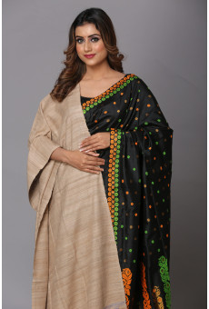 Eri Stole – Handwoven Elegance in Heathered Grey