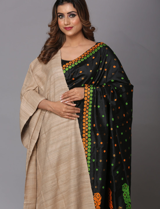Eri Stole – Handwoven Elegance in Heathered Grey