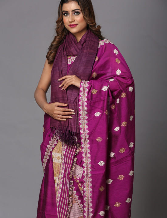 Eri Stole – Handwoven Elegance in Magenta Red