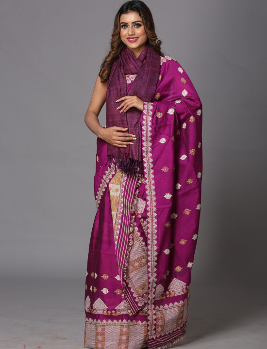 Eri Stole – Handwoven Elegance in Magenta Red