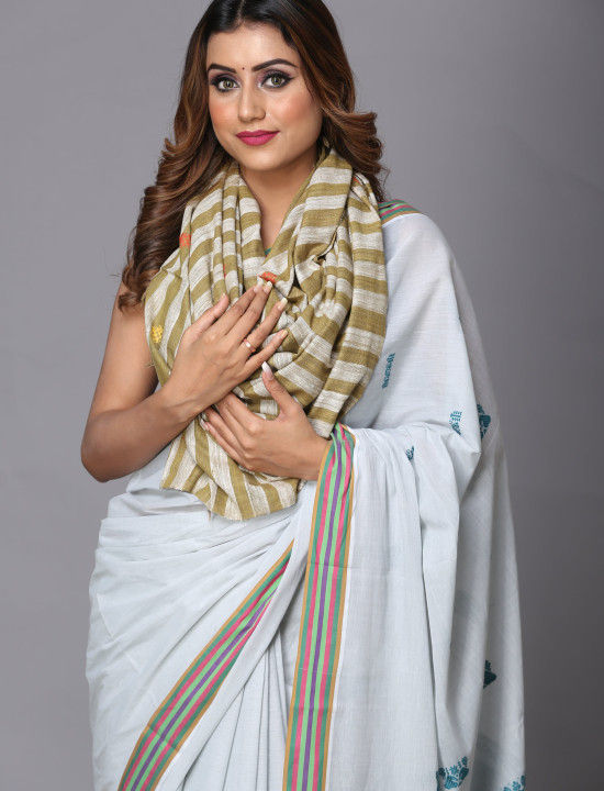 Eri Stole – Handwoven Luxury with Natural Dyes