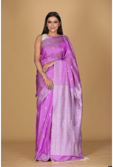 Hevali Magenta Saree with White and Pink Design Hevali Magenta Saree with White and Pink Design